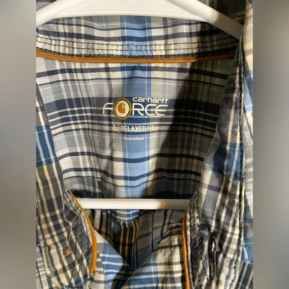 Carhartt button down - Picture 6 of 6